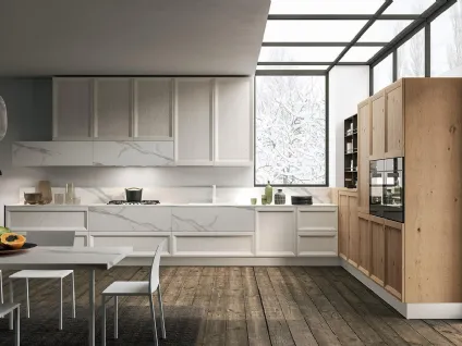 Cucina con penisola snack rovere naturale e laccato grigio